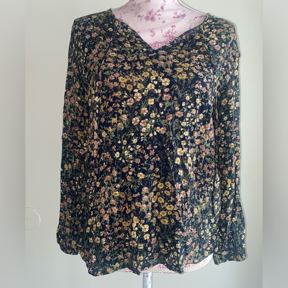 West K Paisley Ruffle Sleeve Woven Blouse NWOT